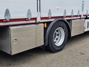 Volvo FM 330 4x2 / EFFER 12.5 t/m CRANE / KRAN